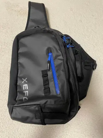 XEFO 슬링백 블랙/블루