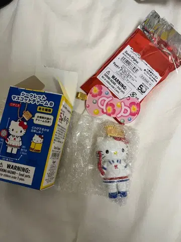 헬로키티전 시크릿 마스코트 참 B 테니스 앞머리 클립 세트