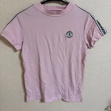 핑크 하이넥 셔츠 로고