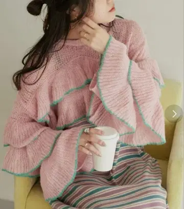 HELLO.SANFRANCISCO 프릴 레이스업 니트