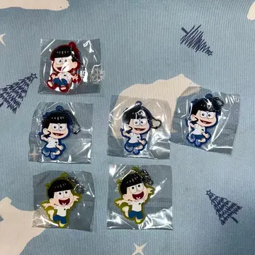 오소마츠 6쌍둥이 캡슐 러버 키링 세트 판매