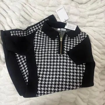 쉐이딩 라인 하프 ZIP 원피스