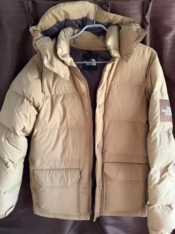 THE NORTH FACE 베이지 다운 자켓