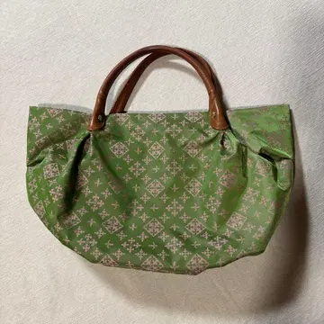 russet 나일론 핸드백