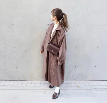 모이튀튀 롱 코트 체크 무늬 브라운