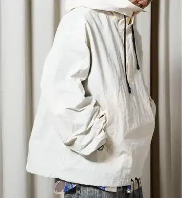 MAISON SPECIAL 단종 컬러