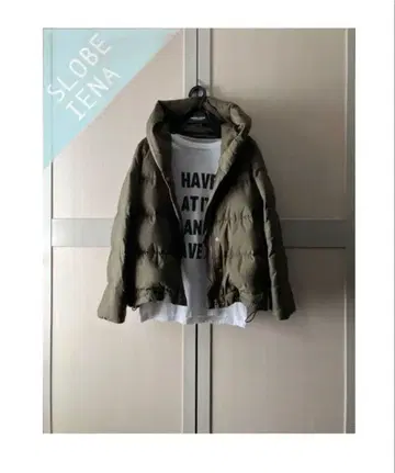 슬로브 이에나 숄 후드 숏 다운 코트