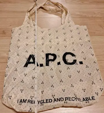 A.P.C. 에코백 아페쎄 토트백