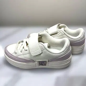 FILA 화이트 퍼플 스니커즈 23cm