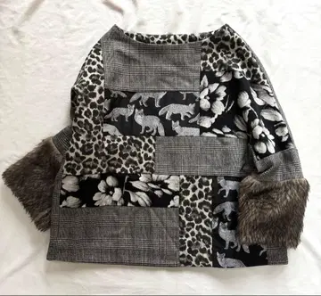 컨디션 최상 비어즐리 글렌체크 퍼 자카드 패치워크 풀오버 블랙