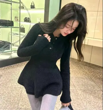 Bibiy. 페플럼 라메 니트 스웨터 긴팔 블랙