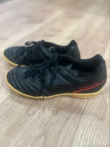 [ 새상품급 ] 모나르시다 풋살화 블랙 24cm