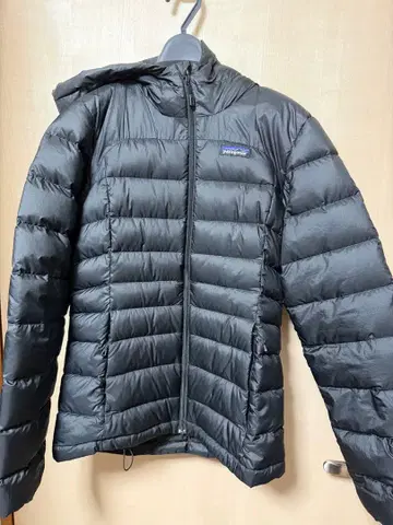 Patagonia 블랙 다운 자켓