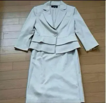 엠프리미어 스커트 정장 세트