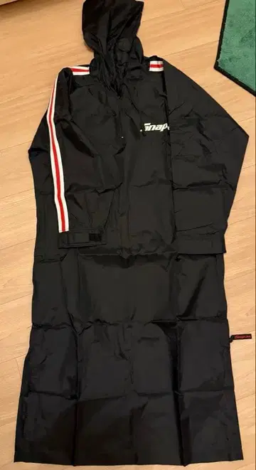 스냅온 스냅온 판초 레인코트 블랙