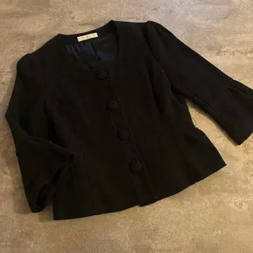 LAISSE PASSE 노카라 페플럼 재킷