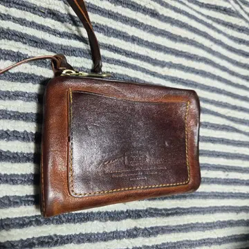 Saddleback Leather 이단 접이식 지갑 브라운