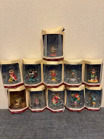 디즈니 타이니 원더랜드의 앨리스 등 11점