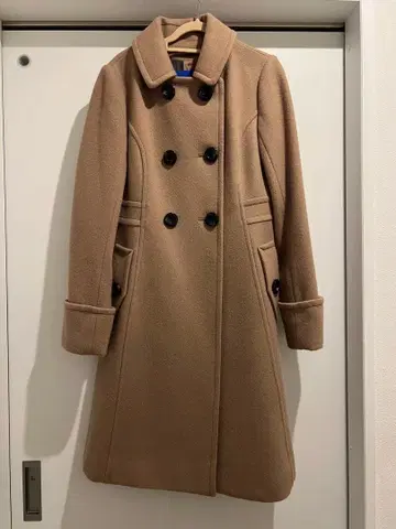 베이지 더블 브레스트 롱 코트