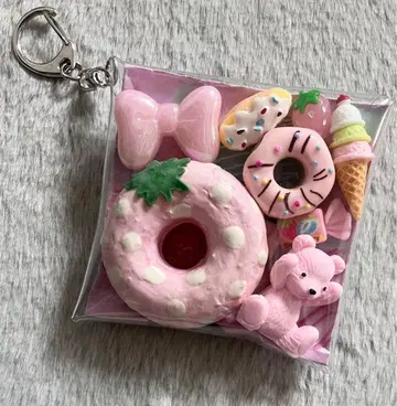 가챠 파우치 [ 핑크 곰돌이 큰 딸기 도넛 ]