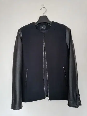 HARE/ 노카라 가죽 콤비 블루종/ 블랙 네이비