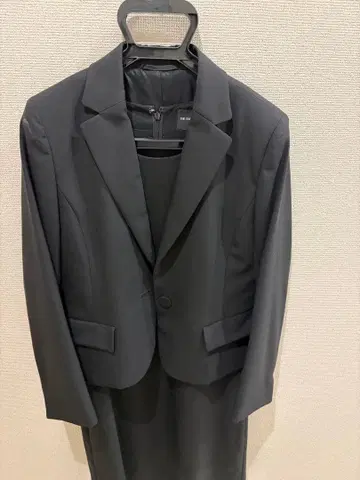 THE SUIT COMPANY 블랙 포멀 상복 원피스 자켓