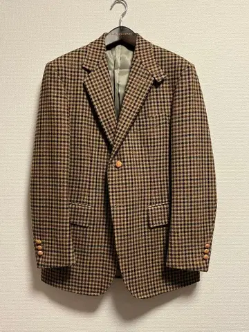 THE GENTLEMAN IN THE PARLOUR 트위드 자켓