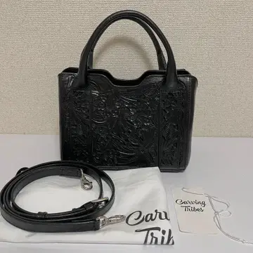 그레이스 콘티넨탈 카빙 트라이브스 숄더백 블랙 검정