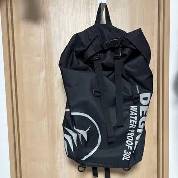 DEGNER 방수 백팩 30L 블랙