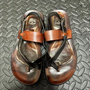 일비종떼 가죽 샌들 40 사이즈 브라운 네이비