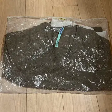 UNIQLO 베이지 V넥 스웨터 XL