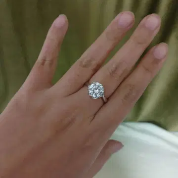 모이사나이트 반지