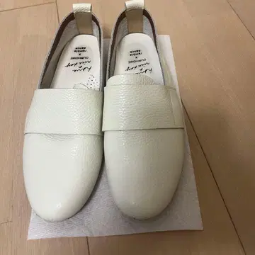 OURHOME x ramble dance 화이트 슬립온