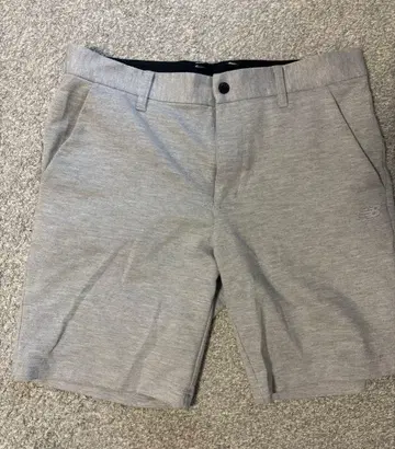 뉴발란스 그레이 숏팬츠