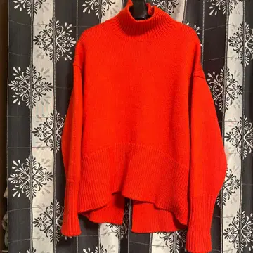 아담 로페의 니트