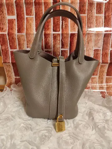 천연 가죽 가죽 핸드백 큐브백 금장 장식 포함 라쿠텐 구매 그레이지