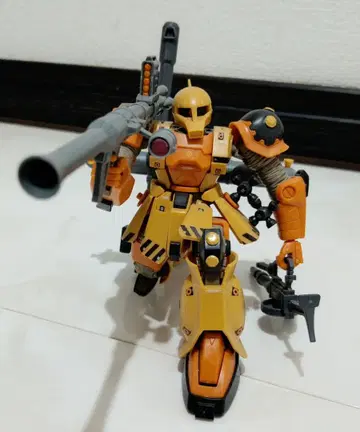 건담 썬더볼트 1/144 자쿠I MS-05 ZAKU I 완성품