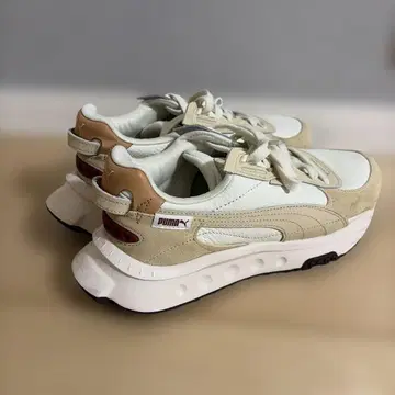 PUMA WILD RIDER WNS EMMI 스니커즈