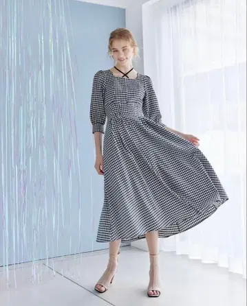 택 포함 새상품 앙데팡당 하운드투스 체크 패턴 넥 디자인 허리 턱 원피스