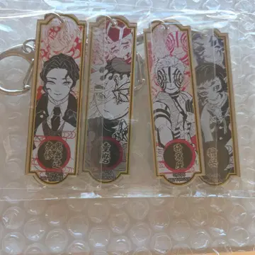 귀멸의 칼날 메탈릭 아크릴 키링 상현의 귀 편