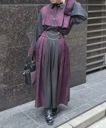 체인 장식 자카드 절개 스커트 자카드 절개 플레어 소매 블라우스 셋업