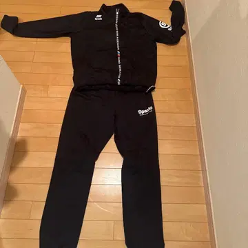 Spazio 블랙 저지 상하의 세트