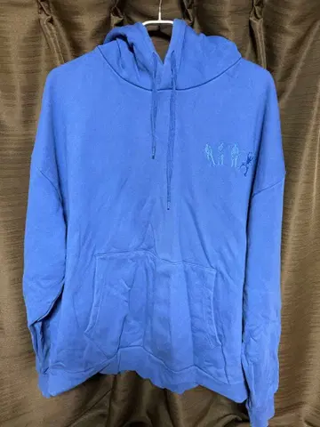 미스칠 파란색 후드티