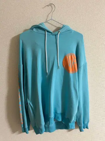 아담스 저글러 후드티 Whim Roth