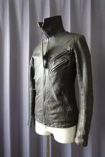 JULIUS 09AW 재트 넥 가죽 자켓