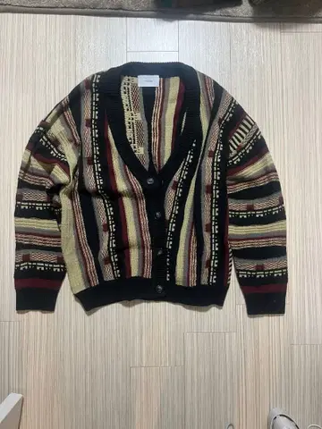 CONFIRM 가디건 M 사이즈