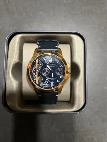 FOSSIL 네이비 골드 시계