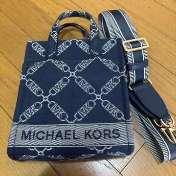 MICHAEL KORS 네이비 숄더백