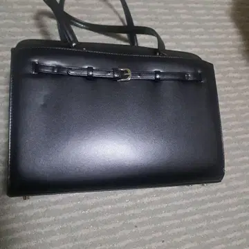 취업 블랙 합성 피혁 토트백