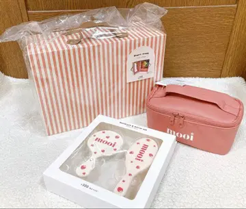 쓰리코인즈 페이퍼 트렁크 + 딸기 패턴 빗 & 거울 세트 + 파우치